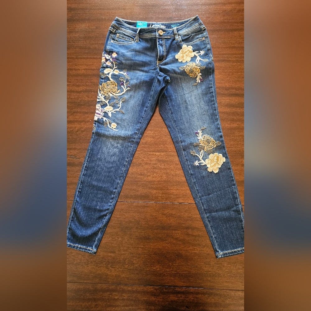INC International Concepts Embroidered Skinny Jeans - Blue and Gold